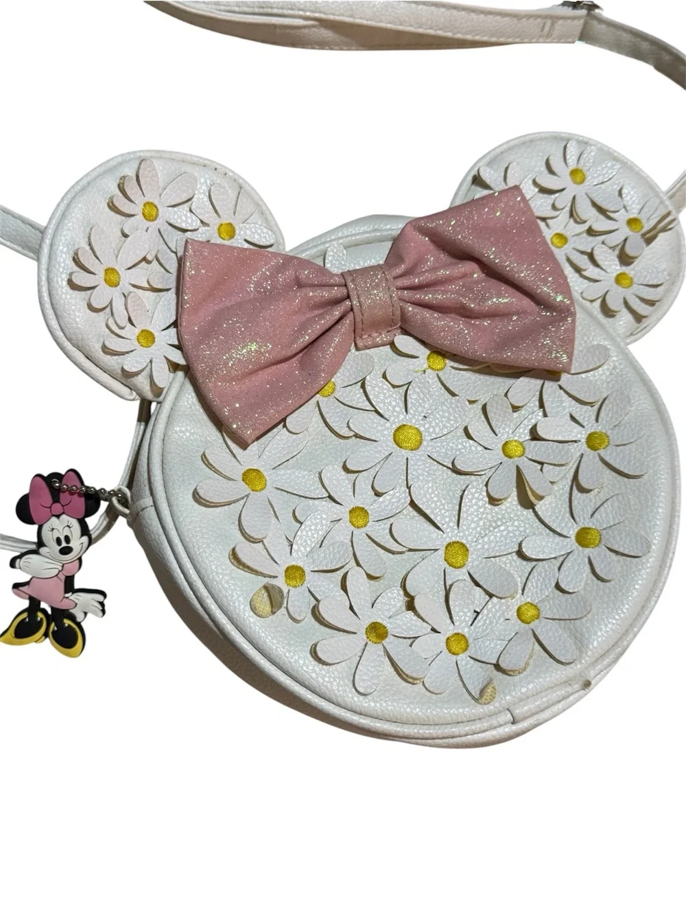 Disney Authentic Minnie Mouse Daisy cutout flowers crossbody white Bag/Pink Bow